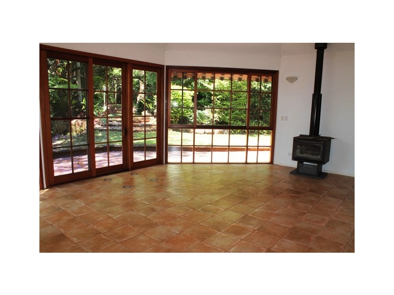 21 Bateke Road, Tamborine Mountain QLD 4272