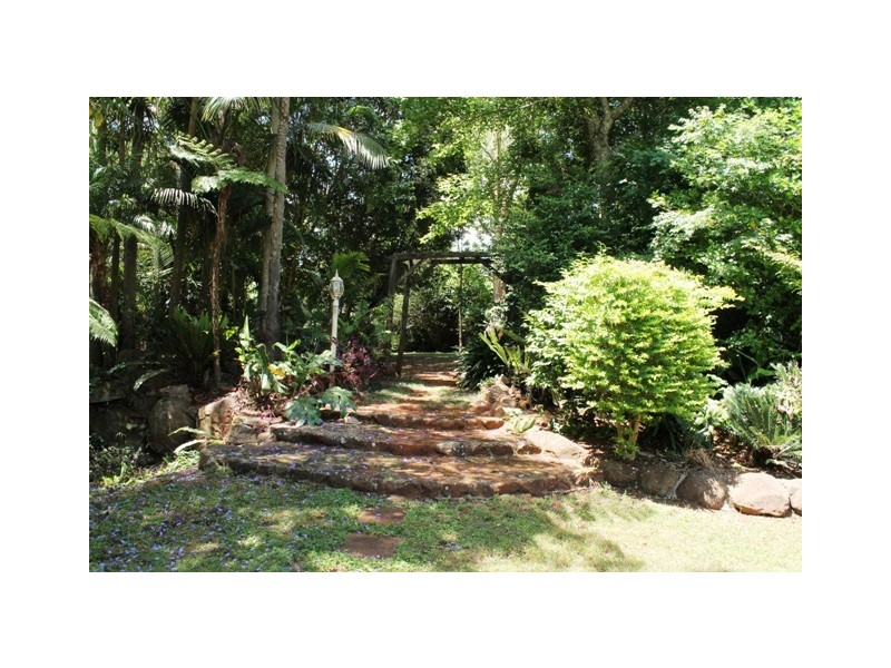 21 Bateke Road, Tamborine Mountain QLD 4272