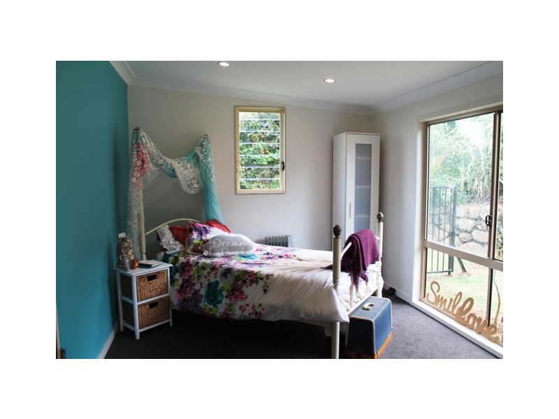 70 Pacific Parade, Tamborine Mountain QLD 4272