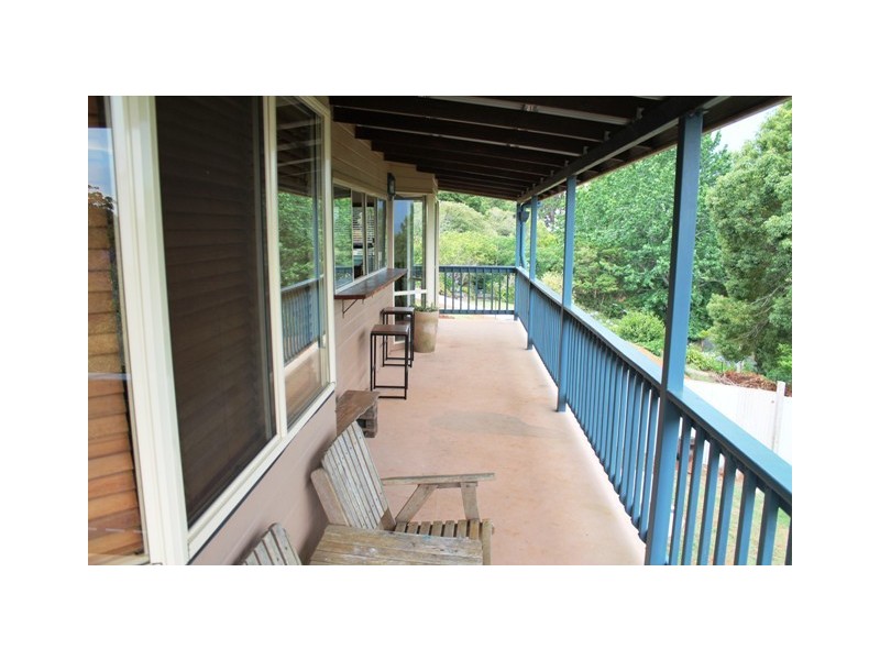 70 Pacific Parade, Tamborine Mountain QLD 4272
