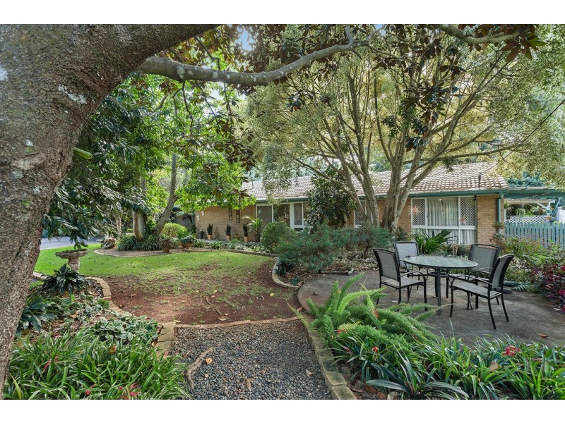 119-121 Beacon Rd, Tamborine Mountain QLD 4272