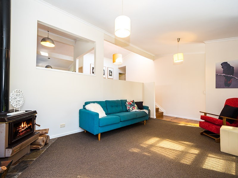 45 Magnetic Drive, Tamborine Mountain QLD 4272