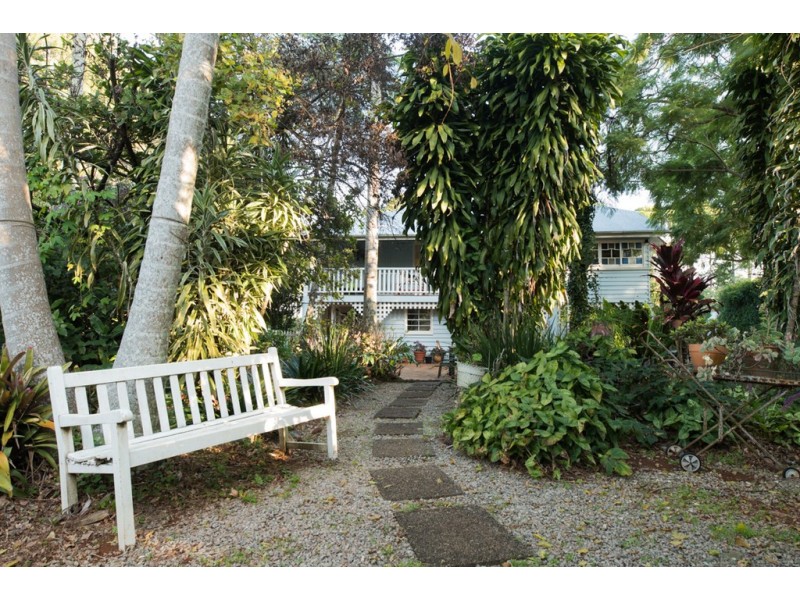 216 to 226 Cnr Curtis and Long Rd, Tamborine Mountain QLD 4272