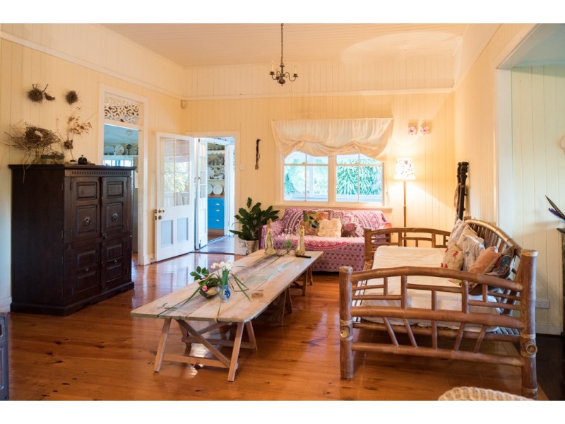 216 to 226 Cnr Curtis and Long Rd, Tamborine Mountain QLD 4272