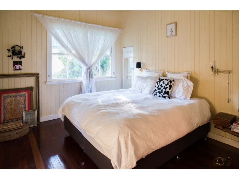 216 to 226 Cnr Curtis and Long Rd, Tamborine Mountain QLD 4272