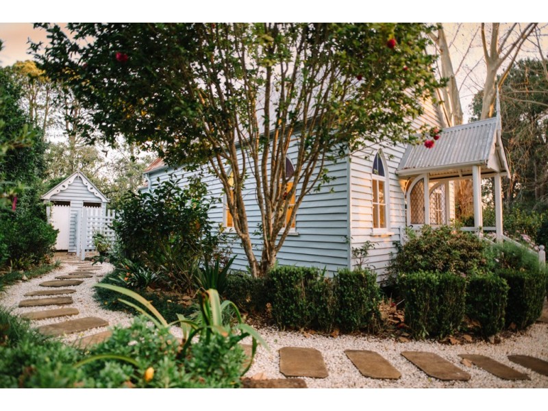 216 to 226 Cnr Curtis and Long Rd, Tamborine Mountain QLD 4272