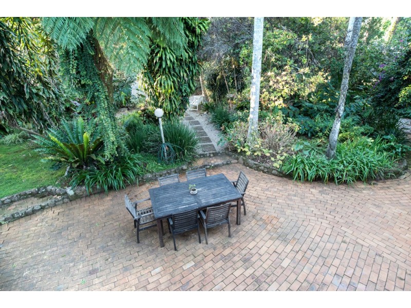 216 to 226 Cnr Curtis and Long Rd, Tamborine Mountain QLD 4272