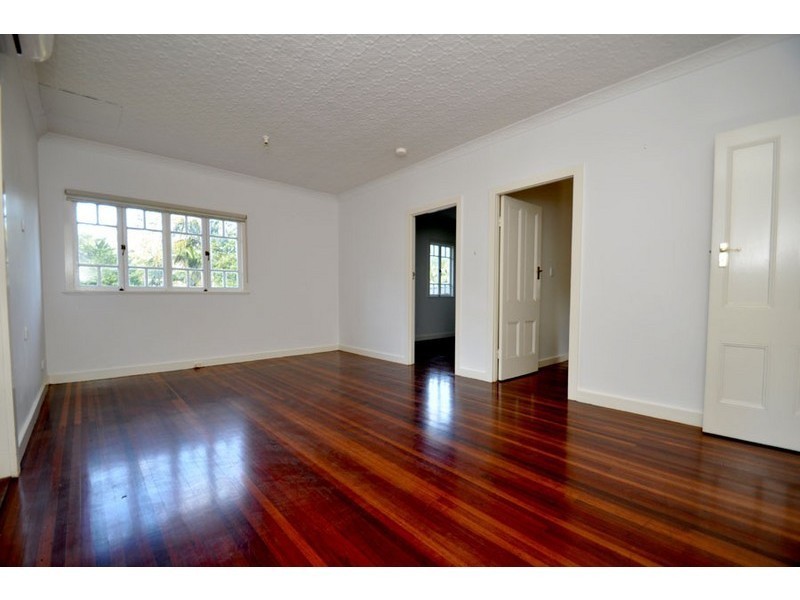 21 Main St, Tamborine Mountain QLD 4272