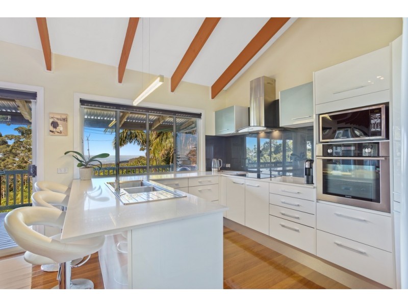 50 Paradise Drive, Tamborine Mountain QLD 4272