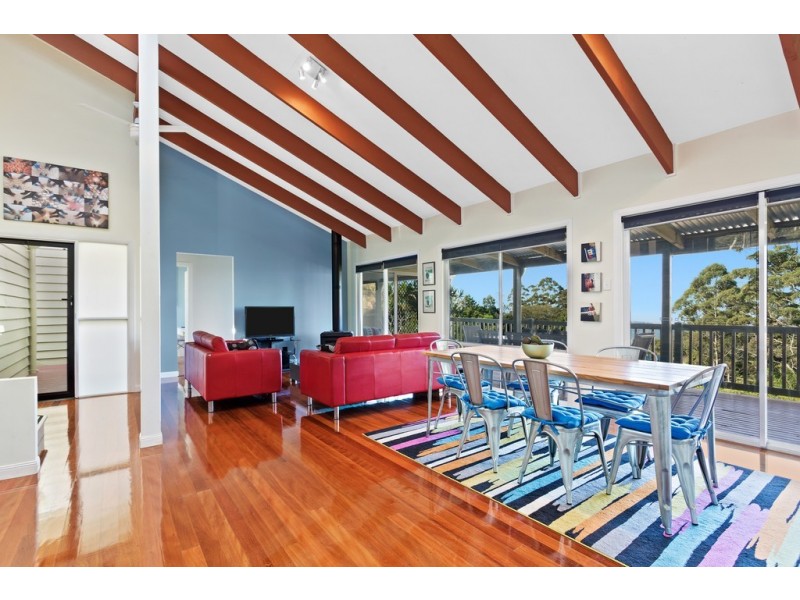 50 Paradise Drive, Tamborine Mountain QLD 4272
