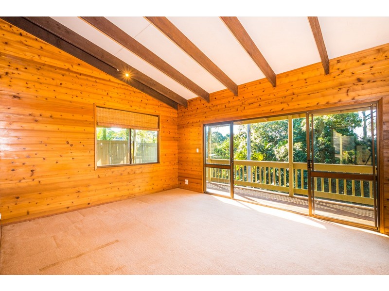 19 Katoomba Crescent, Tamborine Mountain QLD 4272