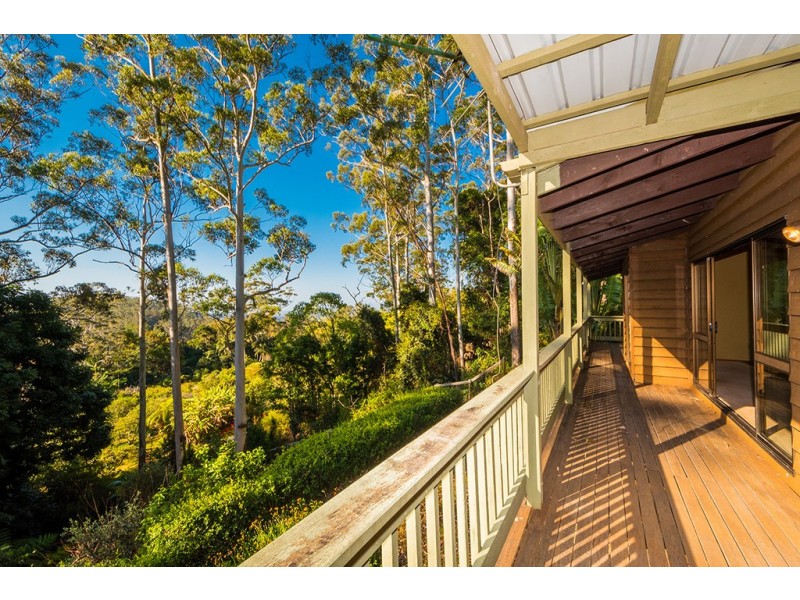 19 Katoomba Crescent, Tamborine Mountain QLD 4272