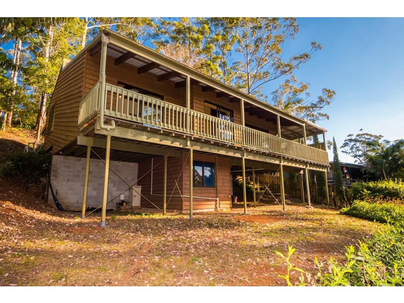 19 Katoomba Crescent, Tamborine Mountain QLD 4272