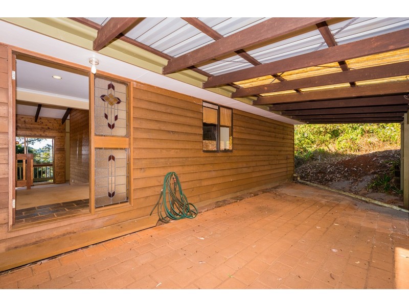 19 Katoomba Crescent, Tamborine Mountain QLD 4272