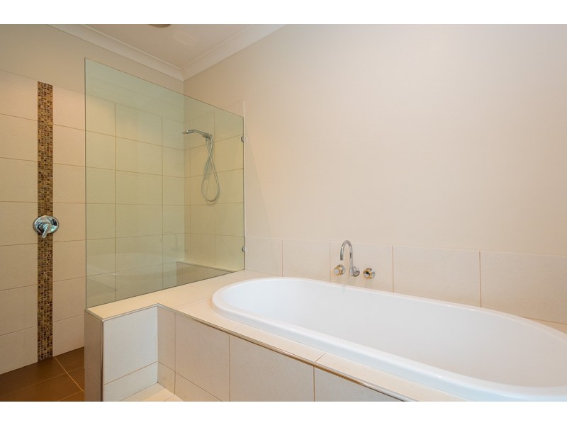 7 Beacon Road, Tamborine Mountain QLD 4272