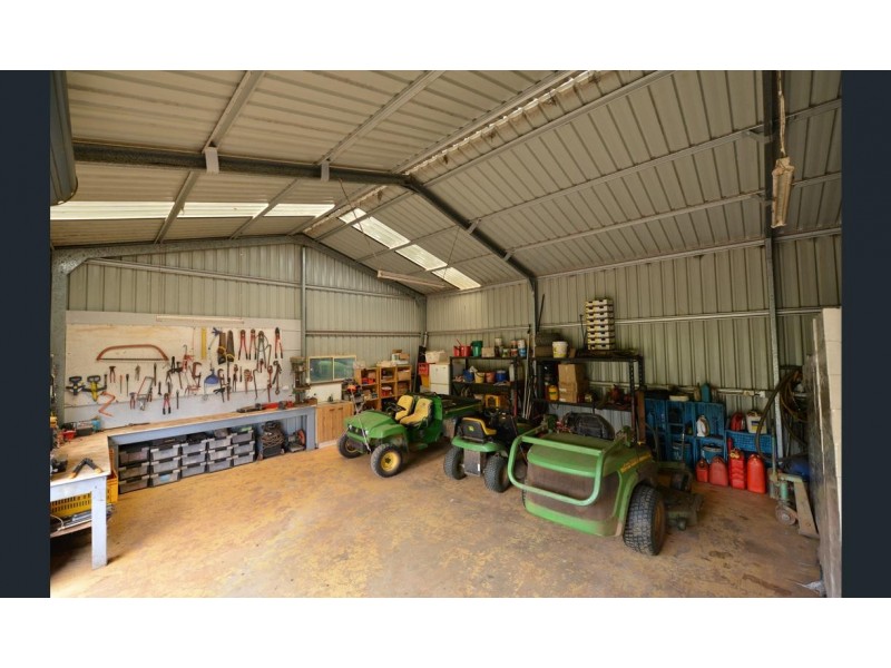 300 Main Western Road, Tamborine Mountain QLD 4272