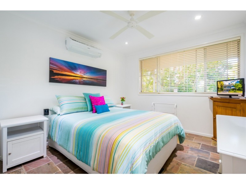 8 Harran Street, Southport QLD 4215