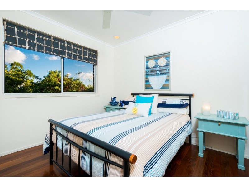 8 Harran Street, Southport QLD 4215