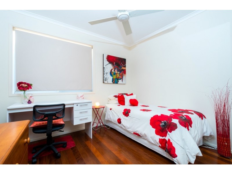 8 Harran Street, Southport QLD 4215