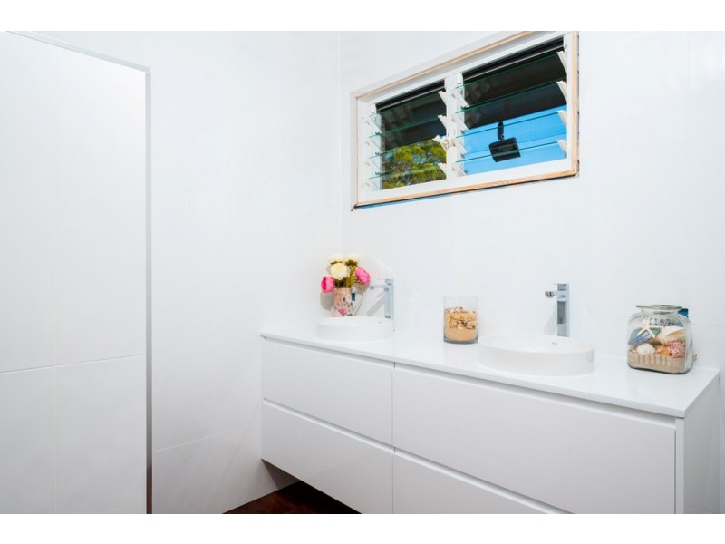 8 Harran Street, Southport QLD 4215