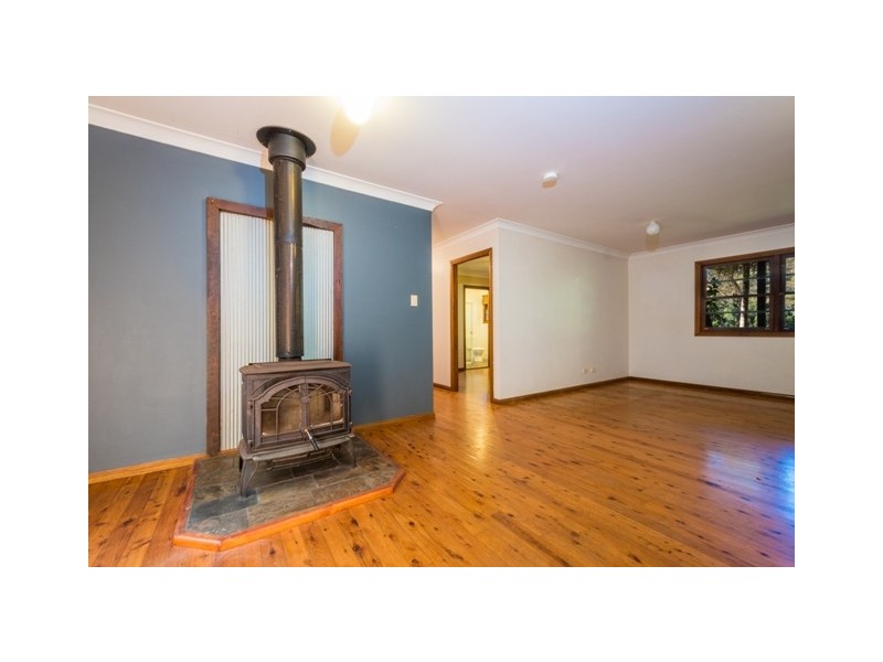 9 Long Road, Tamborine Mountain QLD 4272