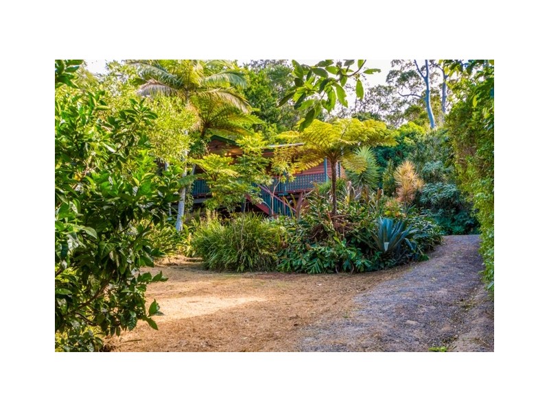 9 Long Road, Tamborine Mountain QLD 4272