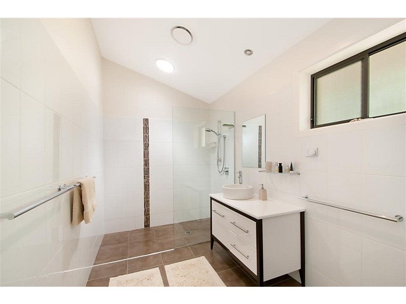 81 Beacon Road, Tamborine Mountain QLD 4272