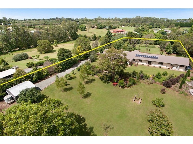 81 Beacon Road, Tamborine Mountain QLD 4272