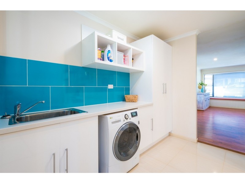 9 to 11 Arenga, Tamborine Mountain QLD 4272