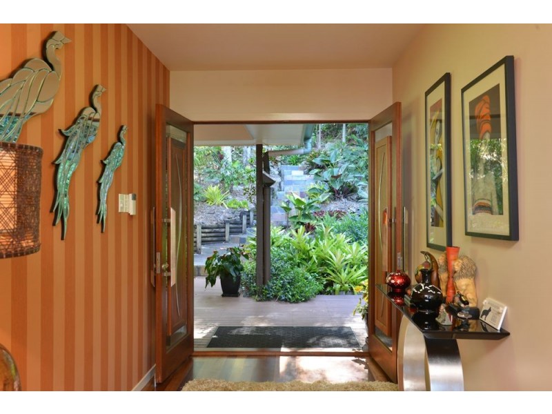 32 Carey Parade, Tamborine Mountain QLD 4272