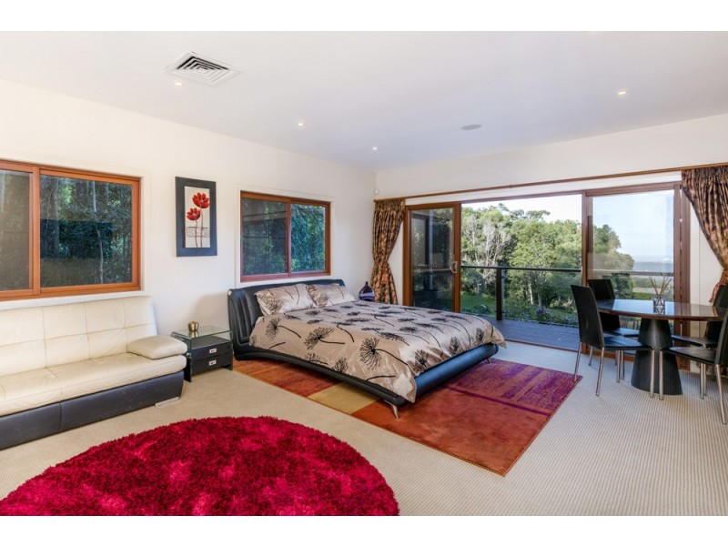 32 Carey Parade, Tamborine Mountain QLD 4272