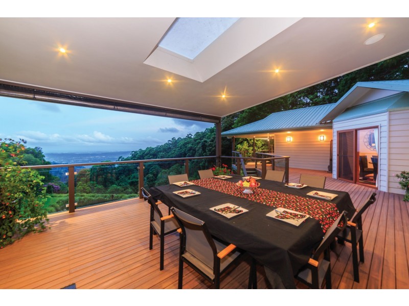 32 Carey Parade, Tamborine Mountain QLD 4272