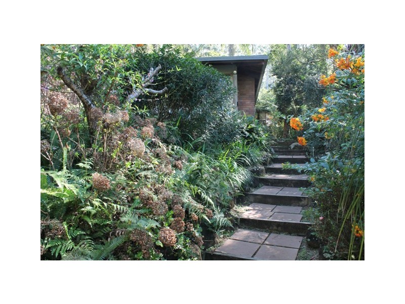 12 Kamet Court, Tamborine Mountain QLD 4272