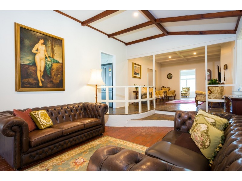 332 Main Western Road, Tamborine Mountain QLD 4272