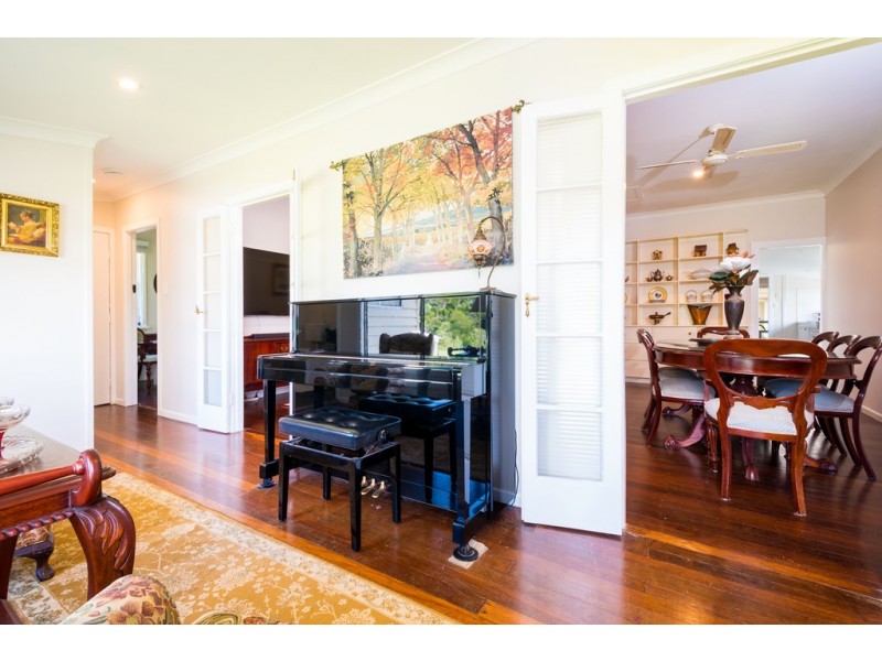 332 Main Western Road, Tamborine Mountain QLD 4272