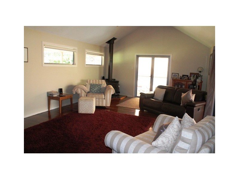 12 Meron Court, Tamborine Mountain QLD 4272