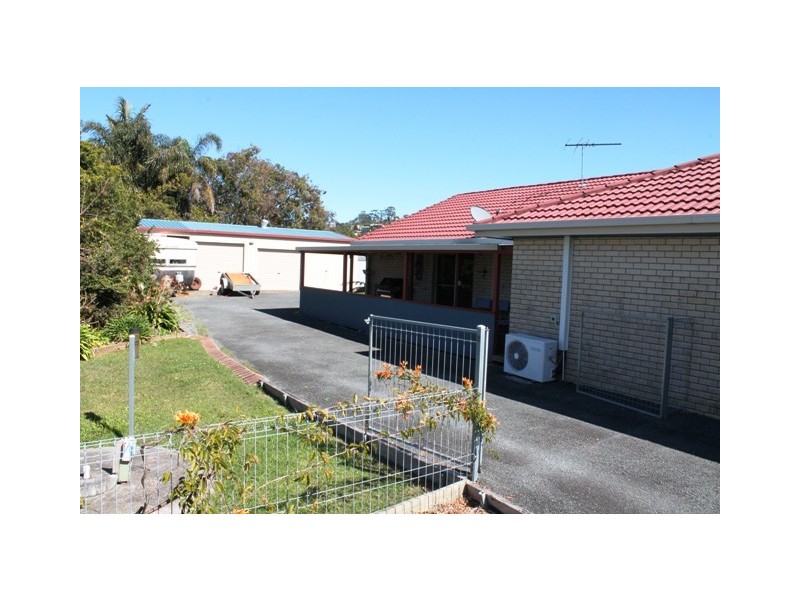 5 Tolima Drive, Tamborine Mountain QLD 4272