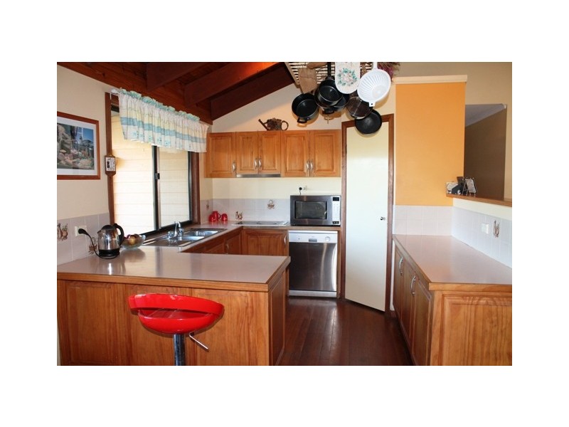 59 Magnetic Dr, Eagle Heights QLD 4271