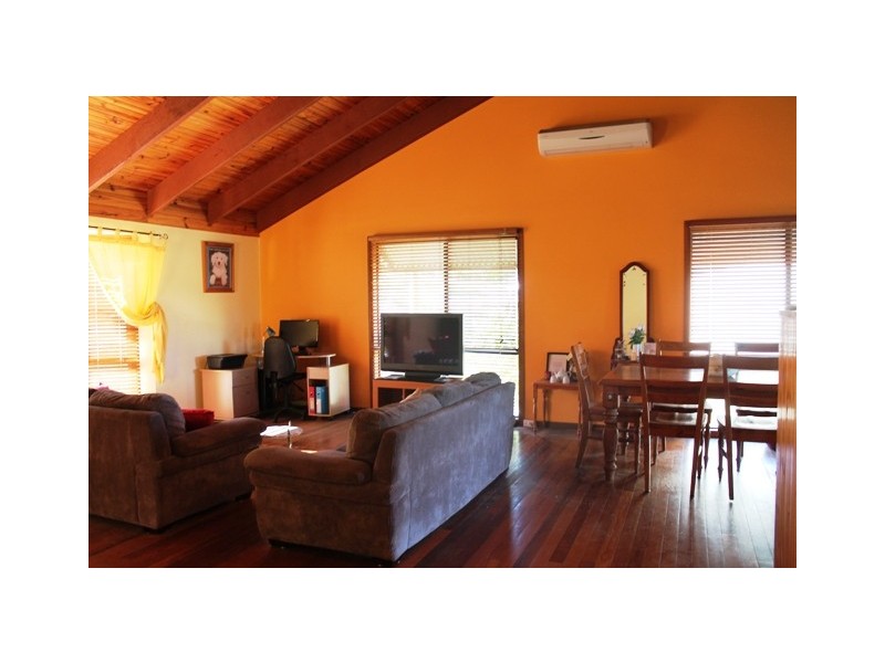 59 Magnetic Dr, Eagle Heights QLD 4271