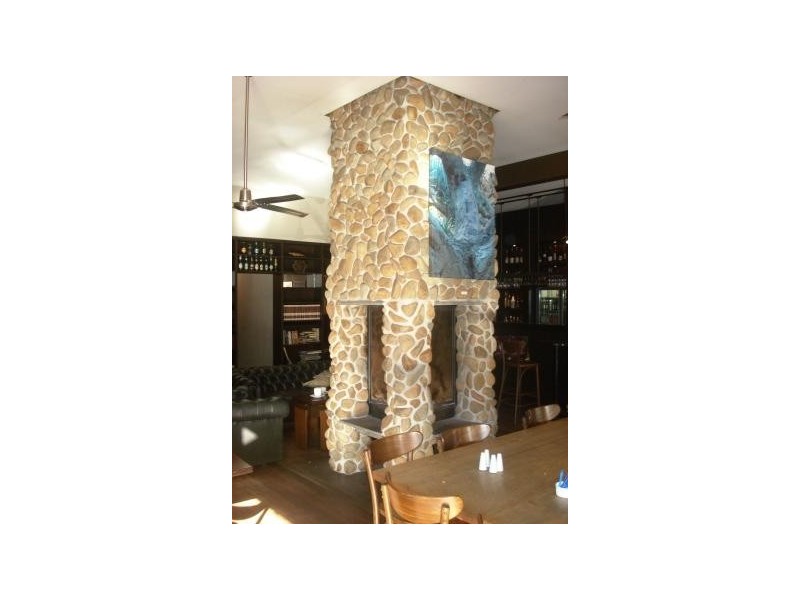 13  Main St, North Tamborine QLD 4272