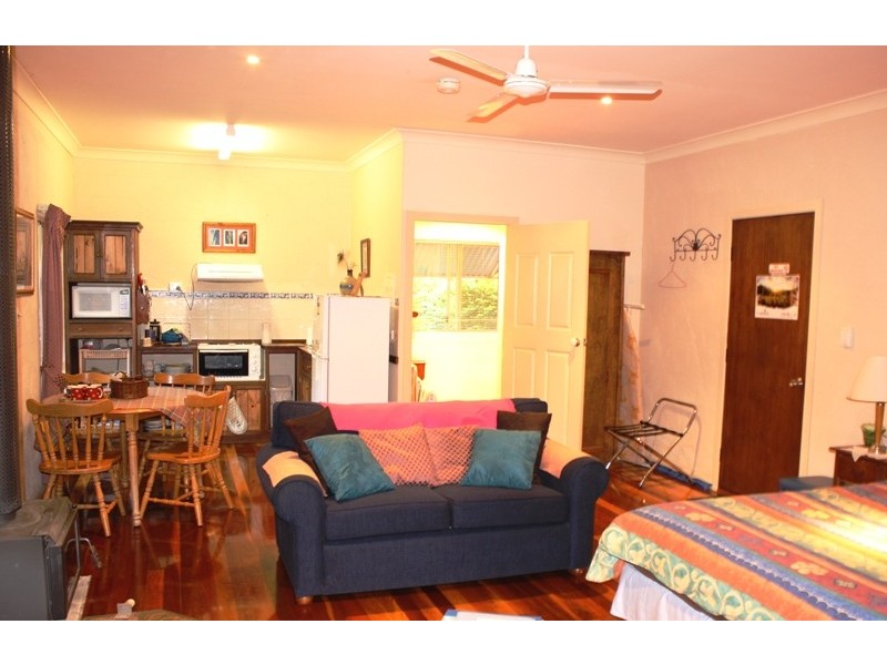 10-12 Kidd St, North Tamborine QLD 4272