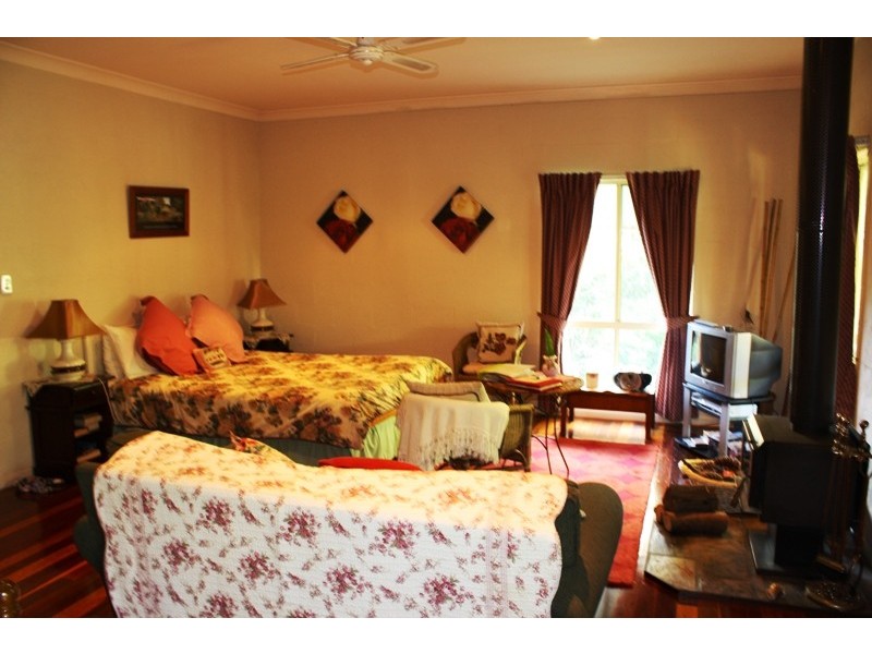 10-12 Kidd St, North Tamborine QLD 4272