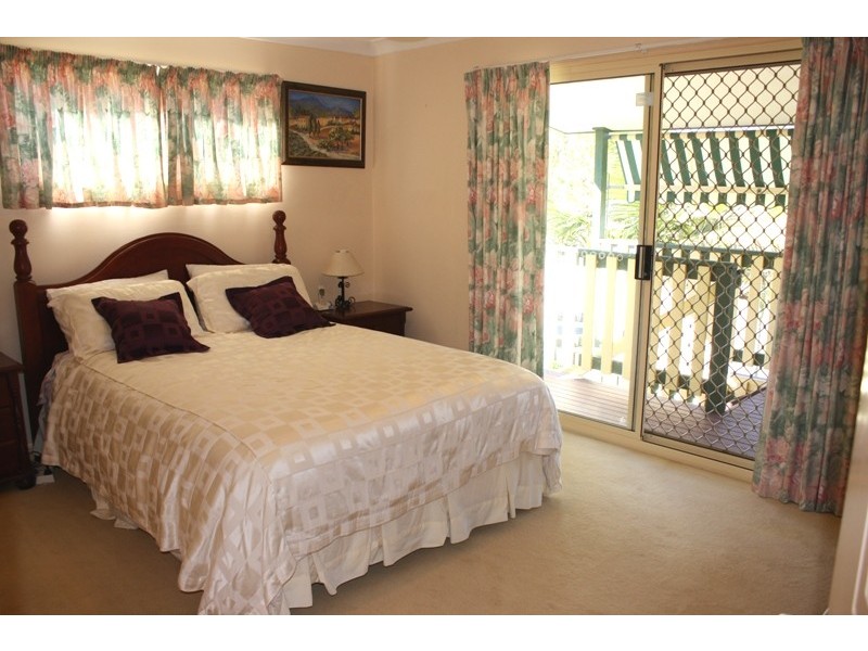 Eagle Heights QLD 4271