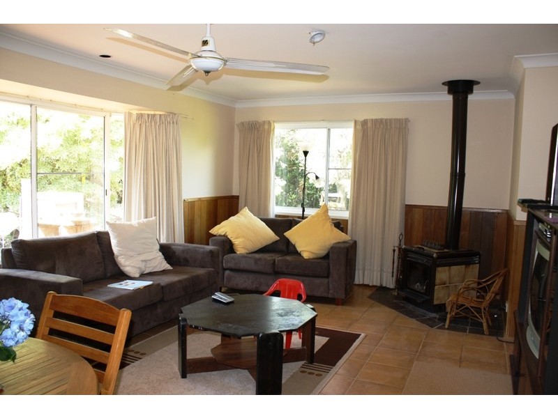 264 Long Rd, North Tamborine QLD 4272