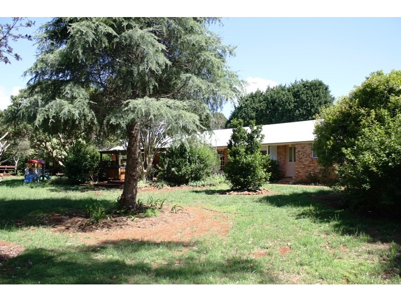 264 Long Rd, North Tamborine QLD 4272