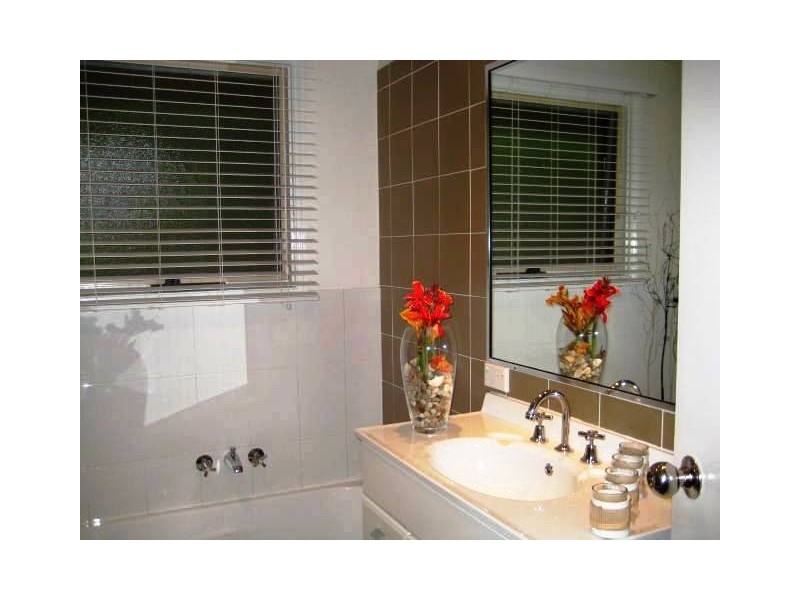Eagle Heights QLD 4271