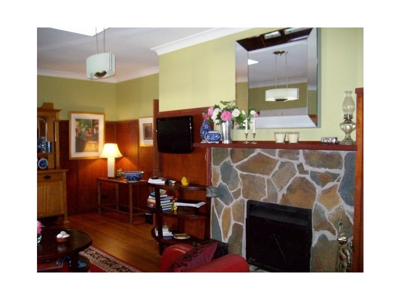 28 Central Avenue, Eagle Heights QLD 4271