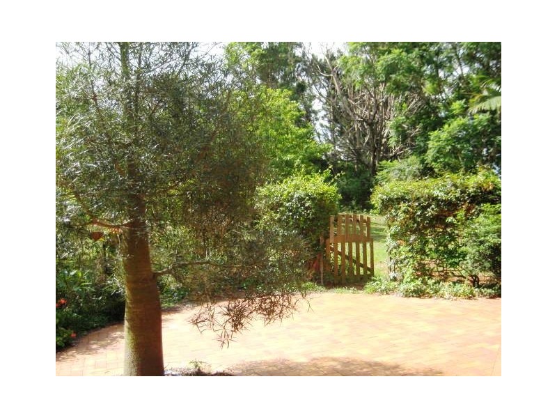 74 West Road, North Tamborine QLD 4272