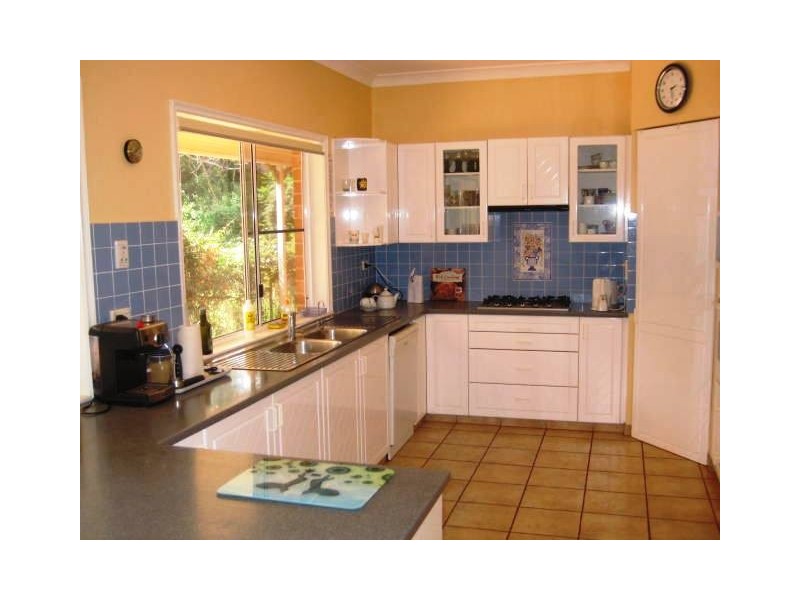 74 West Road, North Tamborine QLD 4272