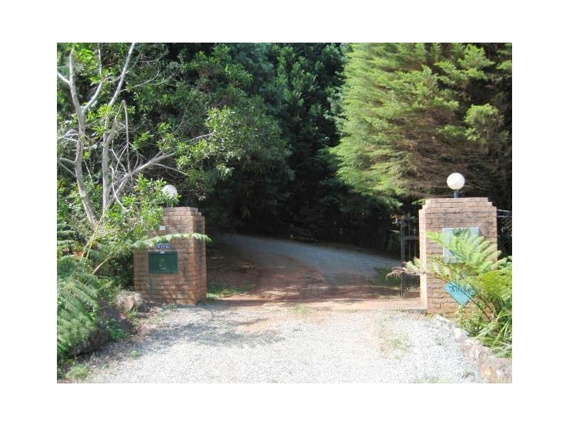 74 West Road, North Tamborine QLD 4272